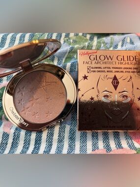 Charlotte Tilbury Glow Glide Face Architect Highlighter - Pillow Talk Glow
